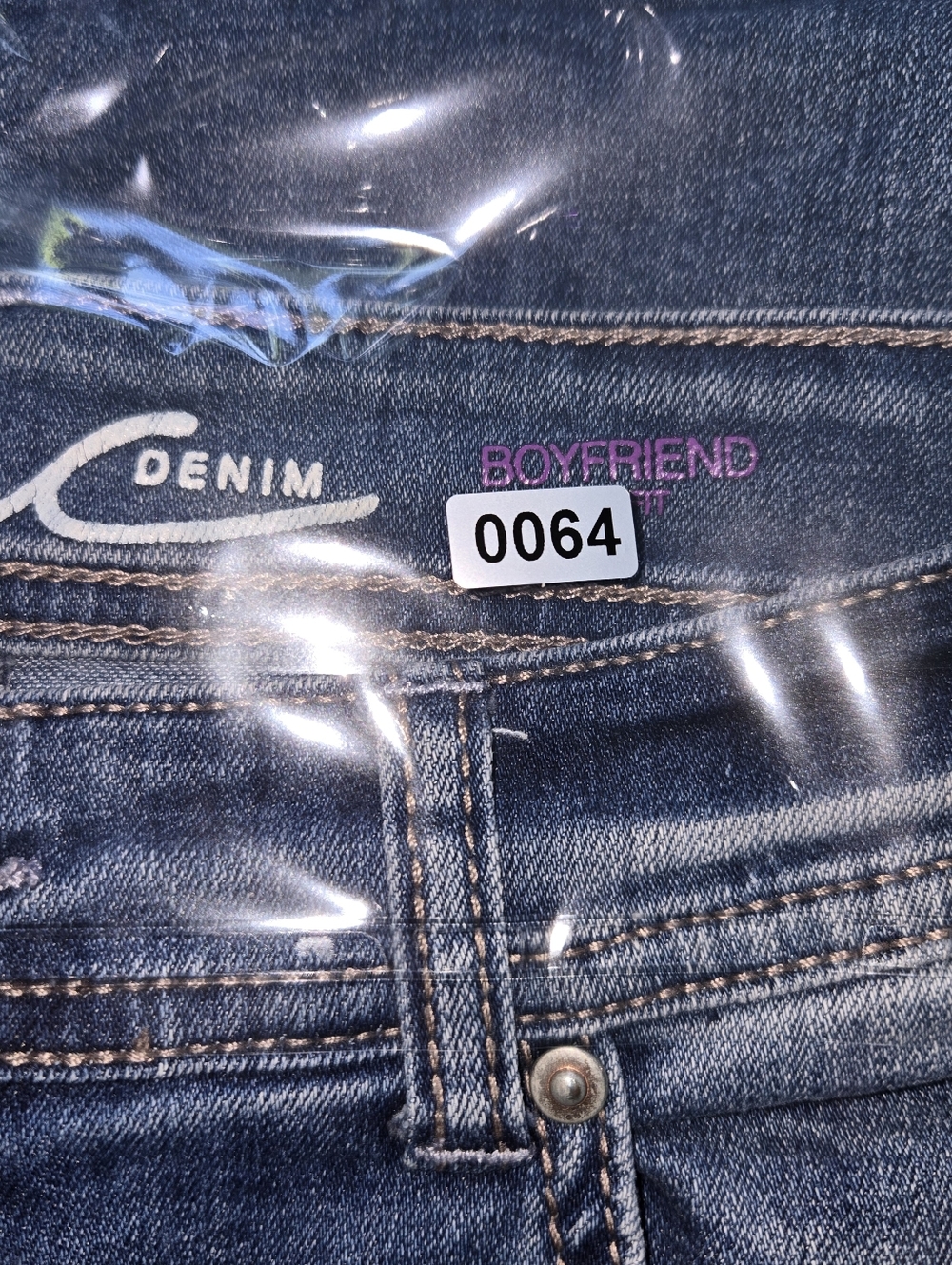 INC International Concepts Straight-Leg Dark Blue Denim Boyfriend Jeans. Size 0 - Picture 8 of 9
